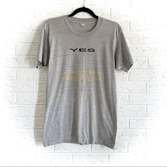 VINTAGE YES 1984 World Tour Band T-Shirt RARE Single Stitch Size Large - Picture 1 of 5